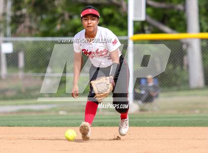 Thumbnail 3 in Harbor Teacher vs. Legacy (CIF LACS Division II Final) photogallery.