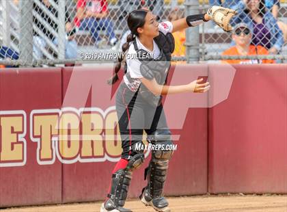 Thumbnail 1 in Harbor Teacher vs. Legacy (CIF LACS Division II Final) photogallery.
