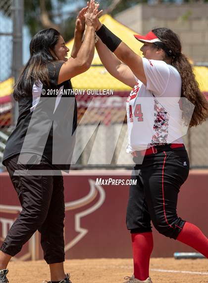 Thumbnail 3 in Harbor Teacher vs. Legacy (CIF LACS Division II Final) photogallery.