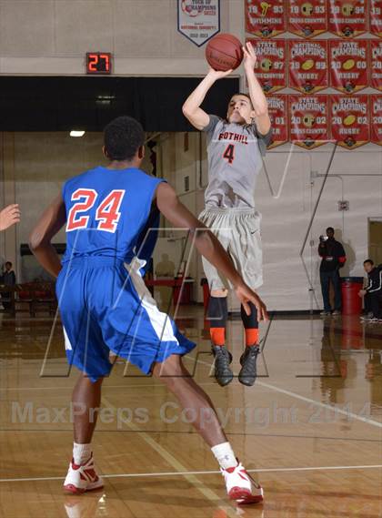 Thumbnail 2 in Foothill vs. San Leandro (Father Kelly Tribute) photogallery.