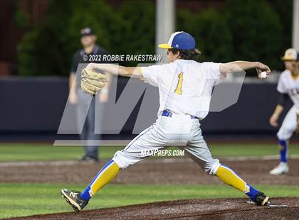 Thumbnail 3 in Brownsboro vs. Sunnyvale (UIL 4A Region II Bi-District Playoff) photogallery.