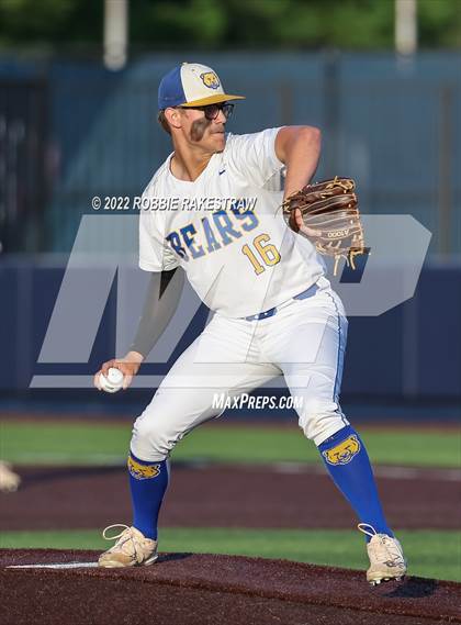 Thumbnail 1 in Brownsboro vs. Sunnyvale (UIL 4A Region II Bi-District Playoff) photogallery.