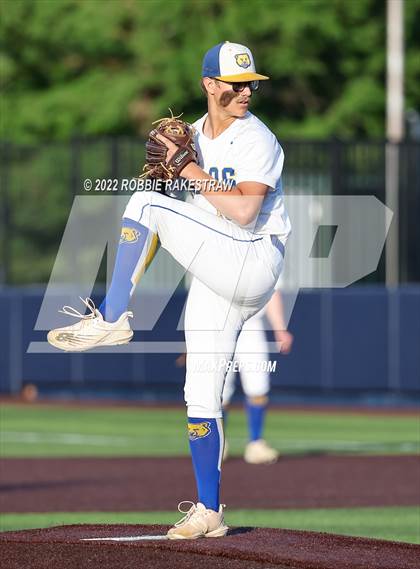 Thumbnail 3 in Brownsboro vs. Sunnyvale (UIL 4A Region II Bi-District Playoff) photogallery.