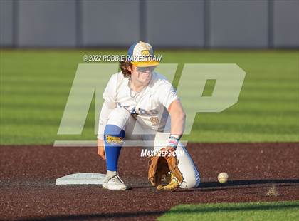 Thumbnail 2 in Brownsboro vs. Sunnyvale (UIL 4A Region II Bi-District Playoff) photogallery.