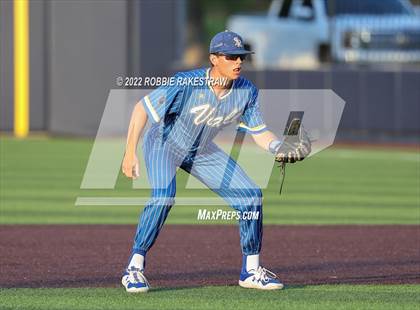 Thumbnail 3 in Brownsboro vs. Sunnyvale (UIL 4A Region II Bi-District Playoff) photogallery.