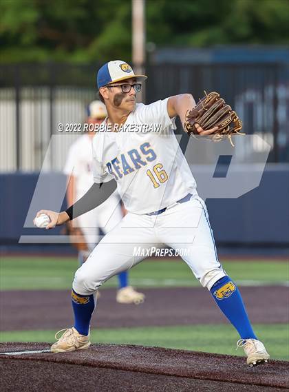Thumbnail 2 in Brownsboro vs. Sunnyvale (UIL 4A Region II Bi-District Playoff) photogallery.