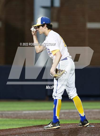 Thumbnail 2 in Brownsboro vs. Sunnyvale (UIL 4A Region II Bi-District Playoff) photogallery.