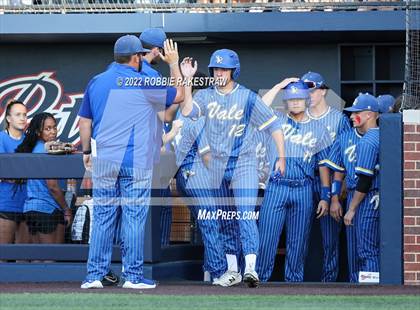 Thumbnail 1 in Brownsboro vs. Sunnyvale (UIL 4A Region II Bi-District Playoff) photogallery.