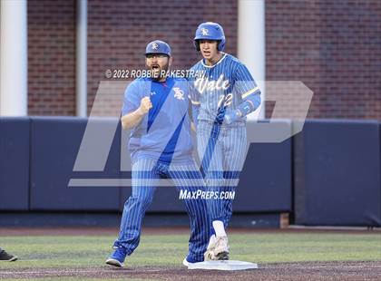 Thumbnail 1 in Brownsboro vs. Sunnyvale (UIL 4A Region II Bi-District Playoff) photogallery.
