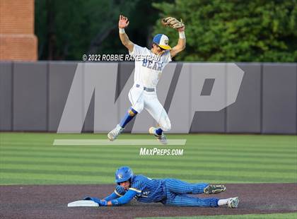 Thumbnail 1 in Brownsboro vs. Sunnyvale (UIL 4A Region II Bi-District Playoff) photogallery.