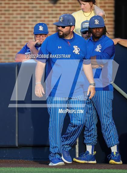 Thumbnail 1 in Brownsboro vs. Sunnyvale (UIL 4A Region II Bi-District Playoff) photogallery.