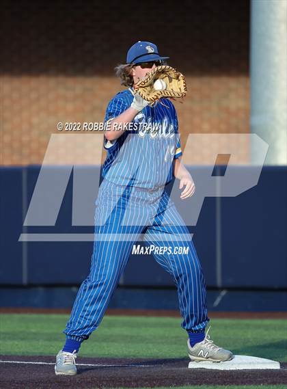Thumbnail 1 in Brownsboro vs. Sunnyvale (UIL 4A Region II Bi-District Playoff) photogallery.