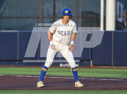 Thumbnail 3 in Brownsboro vs. Sunnyvale (UIL 4A Region II Bi-District Playoff) photogallery.