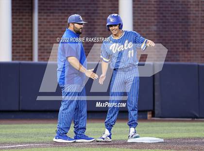 Thumbnail 2 in Brownsboro vs. Sunnyvale (UIL 4A Region II Bi-District Playoff) photogallery.