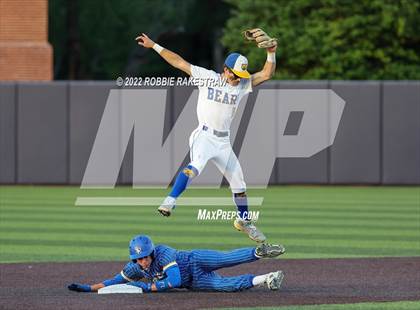 Thumbnail 1 in Brownsboro vs. Sunnyvale (UIL 4A Region II Bi-District Playoff) photogallery.