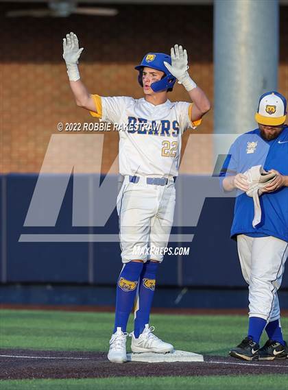 Thumbnail 2 in Brownsboro vs. Sunnyvale (UIL 4A Region II Bi-District Playoff) photogallery.