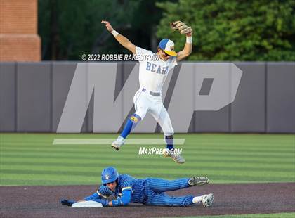 Thumbnail 3 in Brownsboro vs. Sunnyvale (UIL 4A Region II Bi-District Playoff) photogallery.