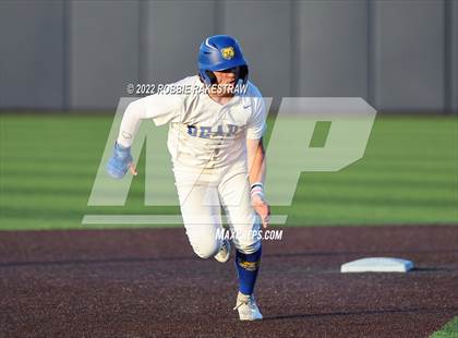 Thumbnail 1 in Brownsboro vs. Sunnyvale (UIL 4A Region II Bi-District Playoff) photogallery.
