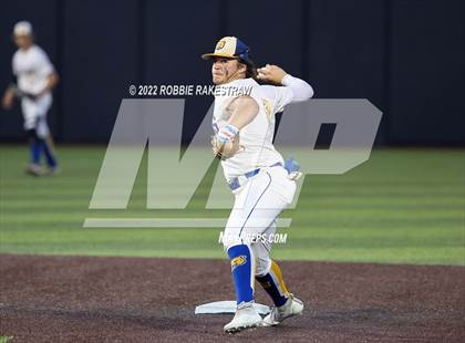 Thumbnail 3 in Brownsboro vs. Sunnyvale (UIL 4A Region II Bi-District Playoff) photogallery.