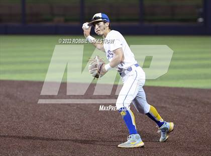 Thumbnail 1 in Brownsboro vs. Sunnyvale (UIL 4A Region II Bi-District Playoff) photogallery.