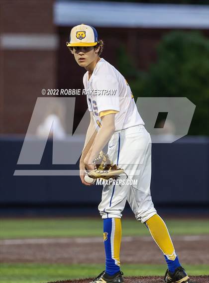 Thumbnail 3 in Brownsboro vs. Sunnyvale (UIL 4A Region II Bi-District Playoff) photogallery.