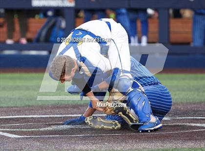 Thumbnail 2 in Brownsboro vs. Sunnyvale (UIL 4A Region II Bi-District Playoff) photogallery.