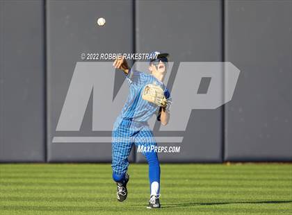 Thumbnail 1 in Brownsboro vs. Sunnyvale (UIL 4A Region II Bi-District Playoff) photogallery.