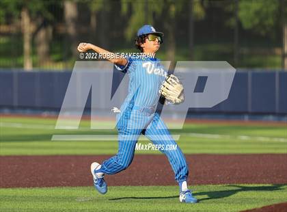 Thumbnail 1 in Brownsboro vs. Sunnyvale (UIL 4A Region II Bi-District Playoff) photogallery.