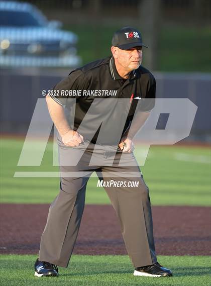 Thumbnail 3 in Brownsboro vs. Sunnyvale (UIL 4A Region II Bi-District Playoff) photogallery.