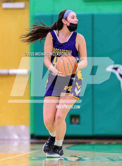 Thumbnail 1 in Massapequa @ Farmingdale photogallery.