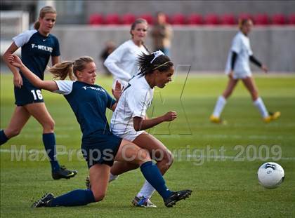 Thumbnail 2 in Timpanogos vs Bonneville (Utah 4A Final) photogallery.