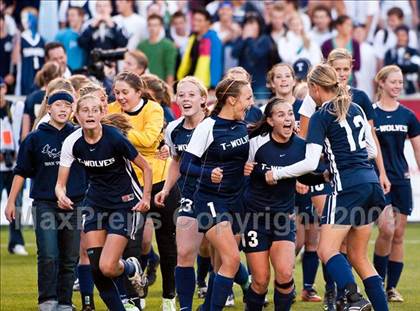 Thumbnail 2 in Timpanogos vs Bonneville (Utah 4A Final) photogallery.