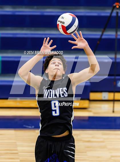 Thumbnail 1 in Douglas County vs. Grandview (CHSAA 5A Round 1) photogallery.