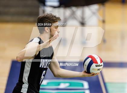 Thumbnail 2 in Douglas County vs. Grandview (CHSAA 5A Round 1) photogallery.