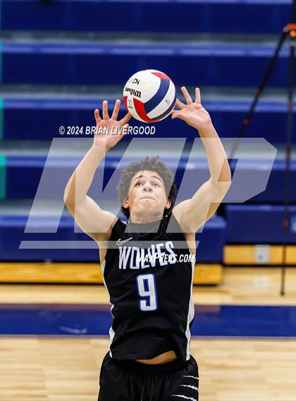 Thumbnail 3 in Douglas County vs. Grandview (CHSAA 5A Round 1) photogallery.