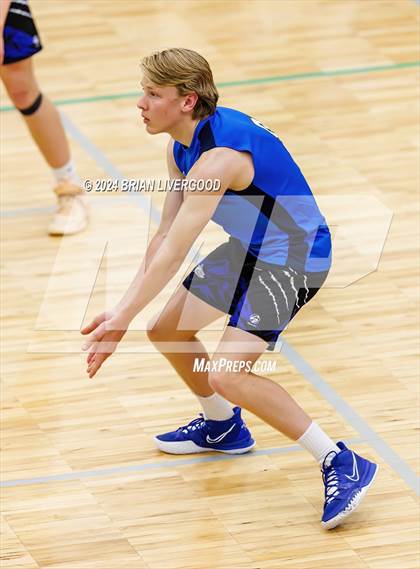 Thumbnail 1 in Douglas County vs. Grandview (CHSAA 5A Round 1) photogallery.