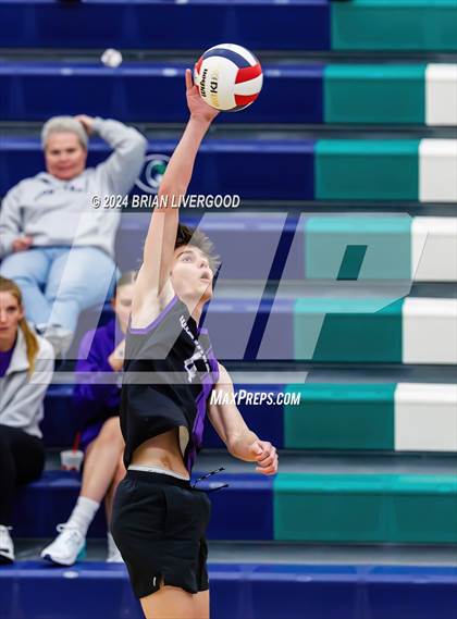 Thumbnail 2 in Douglas County vs. Grandview (CHSAA 5A Round 1) photogallery.