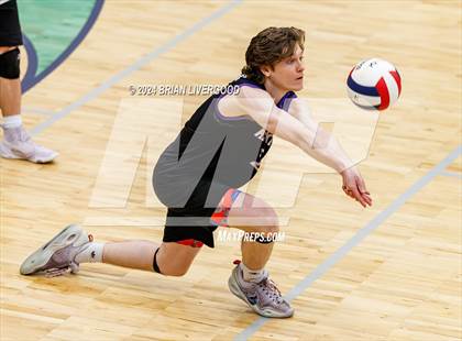 Thumbnail 1 in Douglas County vs. Grandview (CHSAA 5A Round 1) photogallery.
