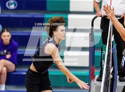 Thumbnail 1 in Douglas County vs. Grandview (CHSAA 5A Round 1) photogallery.