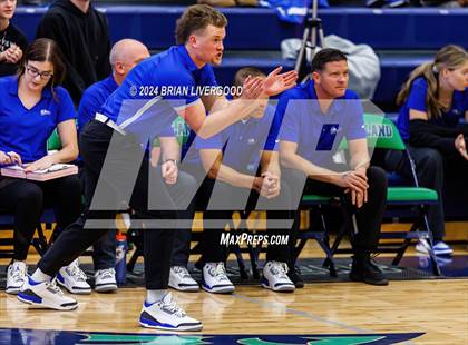 Thumbnail 3 in Douglas County vs. Grandview (CHSAA 5A Round 1) photogallery.