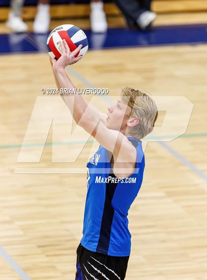 Thumbnail 3 in Douglas County vs. Grandview (CHSAA 5A Round 1) photogallery.