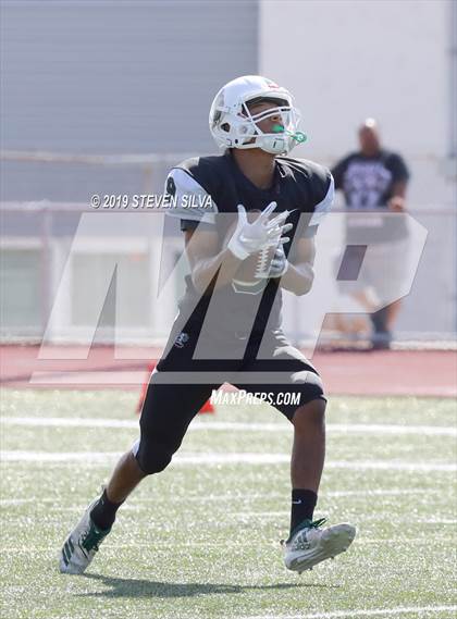 Thumbnail 3 in Coronado vs. Montgomery (SDFNL Kickoff Classic) photogallery.