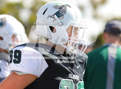 Thumbnail 2 in Coronado vs. Montgomery (SDFNL Kickoff Classic) photogallery.