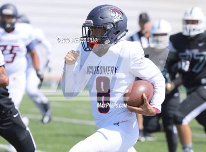 Thumbnail 2 in Coronado vs. Montgomery (SDFNL Kickoff Classic) photogallery.