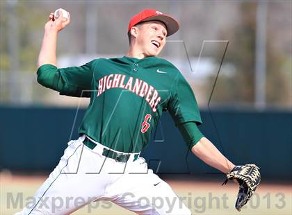 Thumbnail 3 in The Woodlands vs. Mater Dei (National High School Invitational) photogallery.
