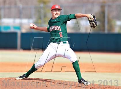 Thumbnail 2 in The Woodlands vs. Mater Dei (National High School Invitational) photogallery.