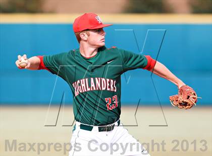 Thumbnail 1 in The Woodlands vs. Mater Dei (National High School Invitational) photogallery.