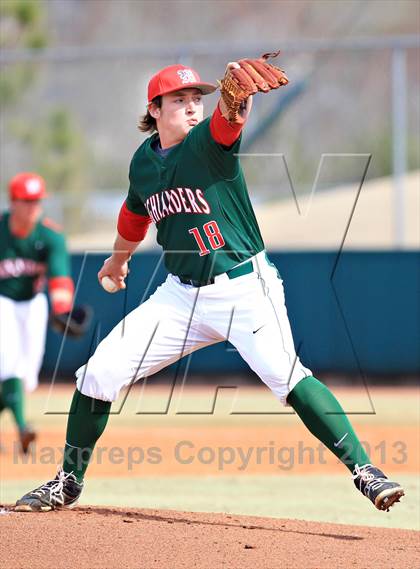 Thumbnail 2 in The Woodlands vs. Mater Dei (National High School Invitational) photogallery.