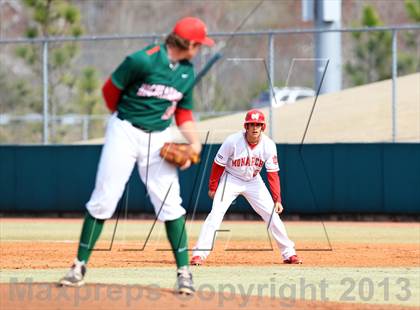 Thumbnail 3 in The Woodlands vs. Mater Dei (National High School Invitational) photogallery.