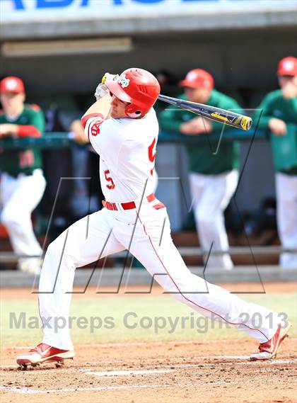 Thumbnail 3 in The Woodlands vs. Mater Dei (National High School Invitational) photogallery.